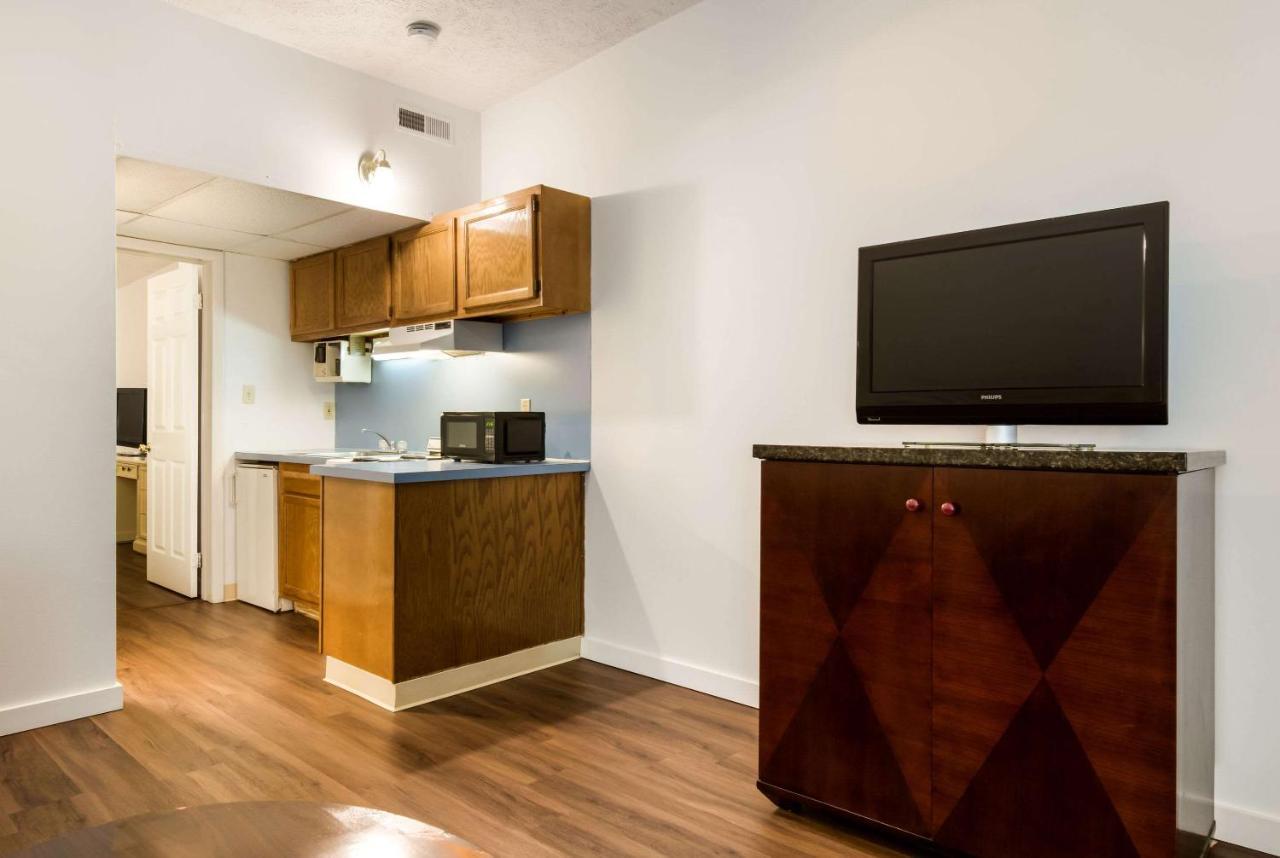 Econo Lodge Inn & Suites Lake Harmony - Pocono Mountains Area White Haven Eksteriør billede